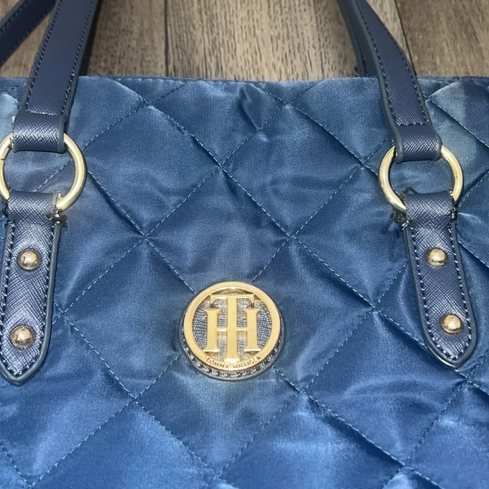 Tommy Hilfiger quilted tote bag